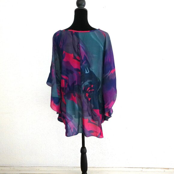 Torrid, Multi- color abstract Women's butterfly short sleeve blouse - Picture 6 of 9